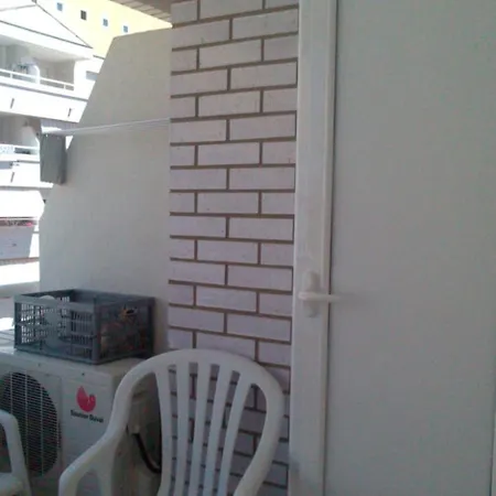 En Marina Trebol Iii, Centro De Magic World